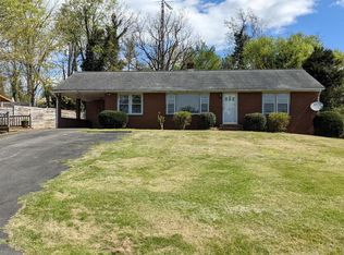 22 Utz Ln, Madison, VA 22727