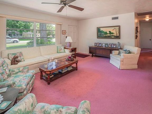2nd image of 406 Hillcrest Dr