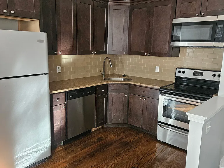 390 Monastery Ave #1 — Photo 7