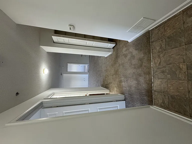 Wesley St. Claire Apartments at Lawrenceville — Photo 141