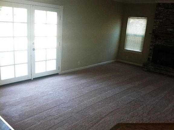 3rd image of 1439 Driftwood Way