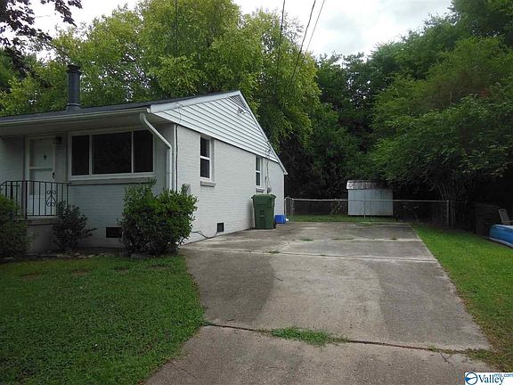 5th image of 500 Greenacres Dr NW