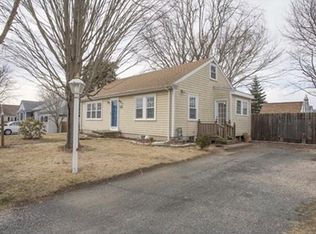 54 Hacker St, Fairhaven, MA 02719