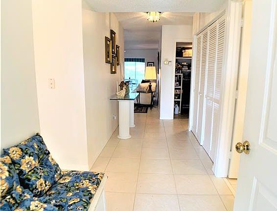 2nd image of 625 W Lake Jasmine Cir Unit 625-105
