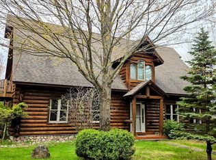 5810 Tanbark Ct, Gaylord, MI 49735