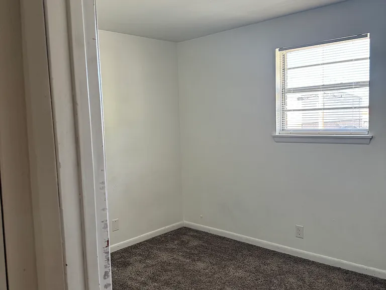 1113 Elm Ave #C — Photo 7