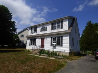 25 Hedgerow Ln, Amherst, MA 01002