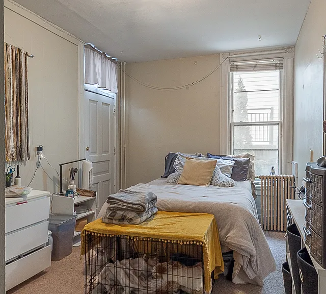 313 E Mifflin St #4 — Photo 8