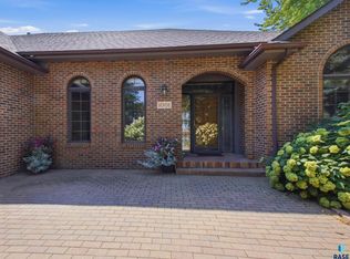 1001 E Ridge Rd, Sioux Falls, SD 57105