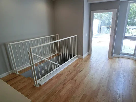 Rented by MNS | media 74