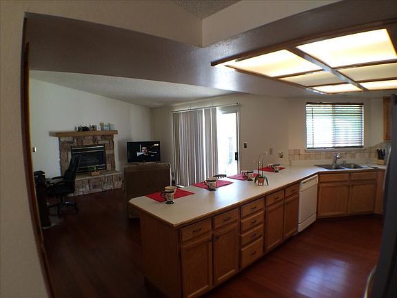 3rd image of 1066 Caboose Ct
