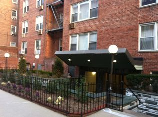 11048 72nd Rd #4, Forest Hills, NY 11375