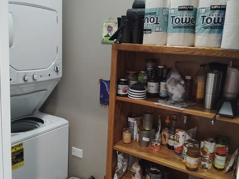 Fits a Full-Size Stackable Washer/Dryer
Unit does NOT come with one~!