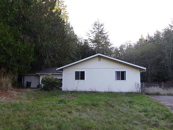 3rd image of 9902 Lookout Dr NW