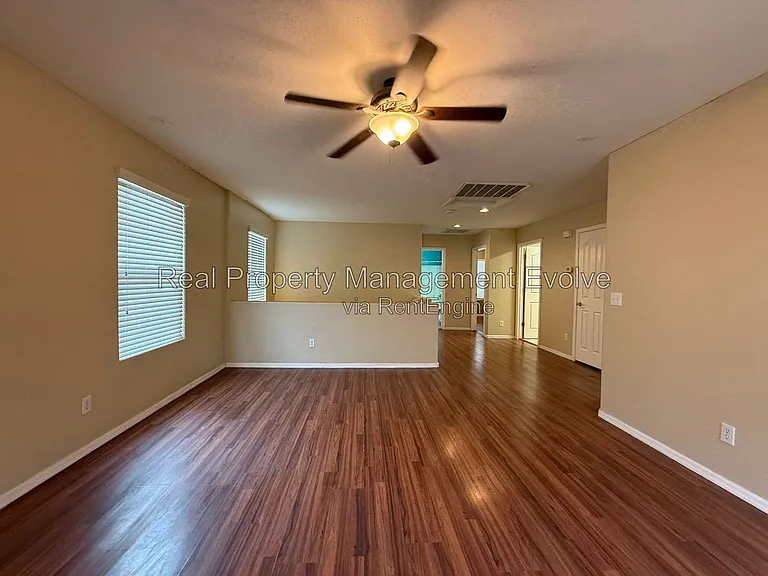 25824 W Burgess Ln — Photo 18