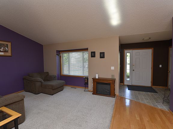 3rd image of 2080 Bridgewater Blvd S