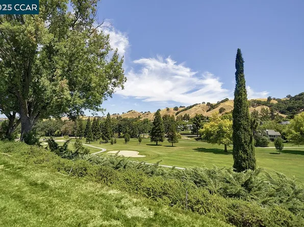 3136 Tice Creek Dr APT 8, Walnut Creek, CA 94595