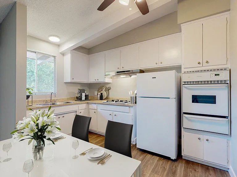 6706 Laurelgrove Ave — Photo 11