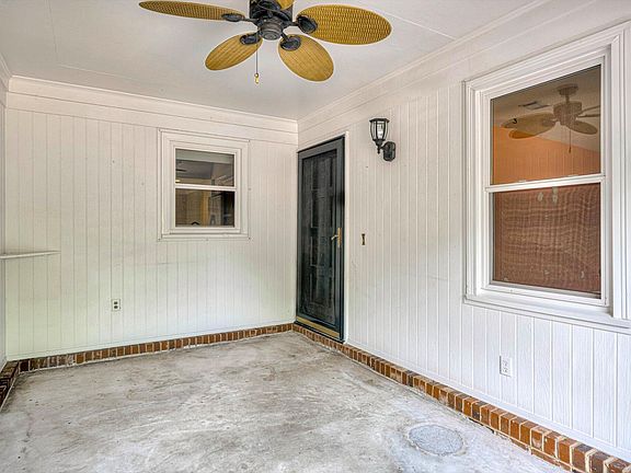 4th image of 205 Hillbrook Drive