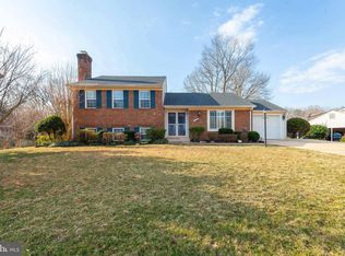 6115 Redwood Ln, Alexandria, VA 22310