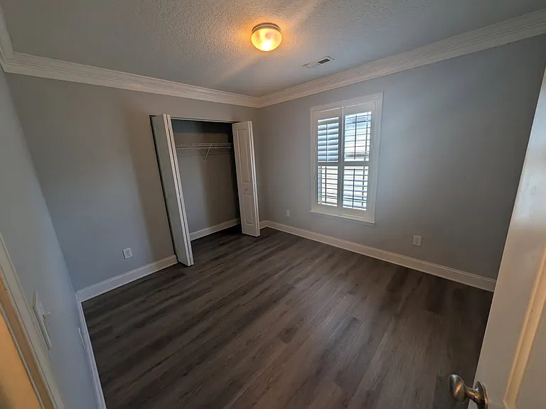 9 Summerdale Dr — Photo 7