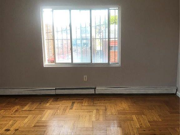 3rd image of 725 E 223rd St APT 3A