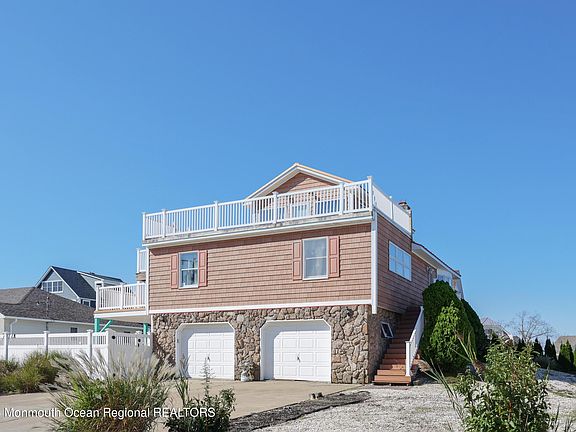 2nd image of 24 Seabright Avenue