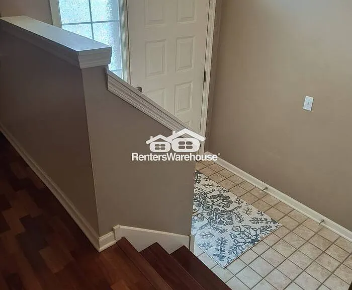 8108 Oakview Cir N — Photo 3