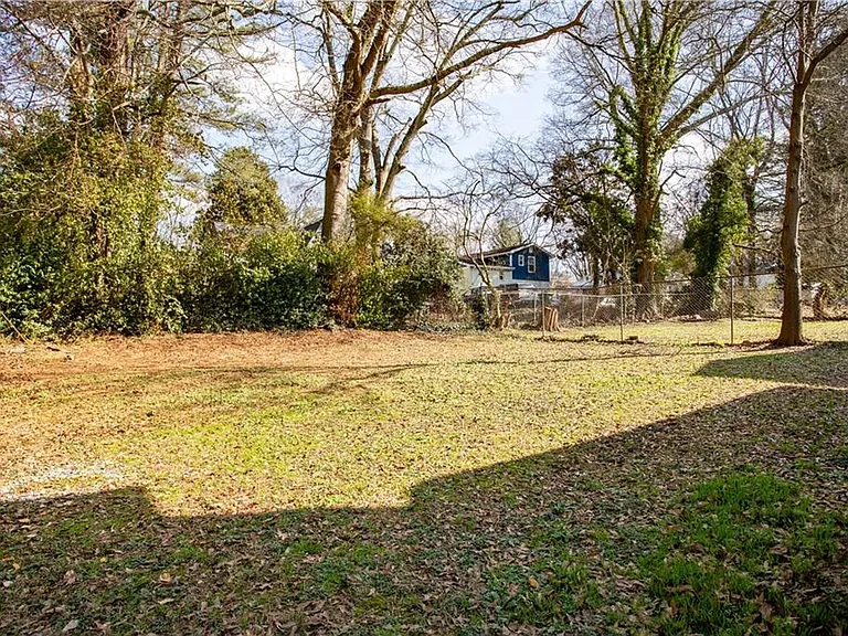 1388 Willow Trl SW — Photo 17