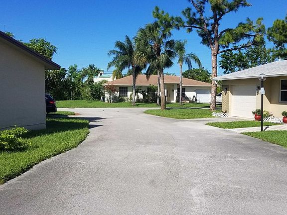 5th image of 516 SW Natura Ave