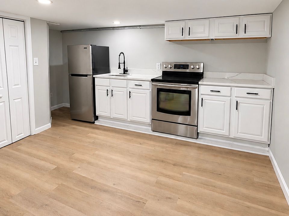 1st image of 2019 Northeast Ave APT Basement