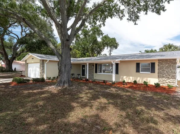 6860 14th Way S, Saint Petersburg, FL 33705