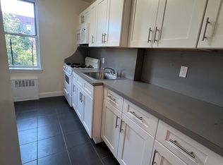 14350 Barclay Ave APT 5E, Flushing, NY 11355