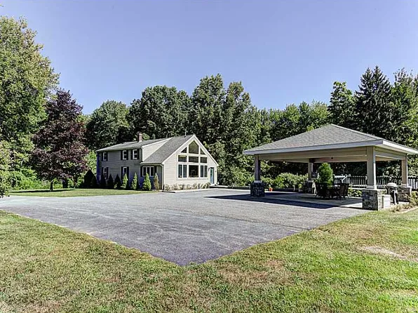 281 Absalona Hill Rd, Glocester, RI 02814