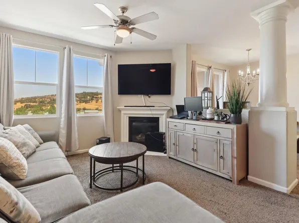 400 Moon Cir Unit 428, Folsom, CA 95630