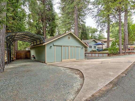 3rd image of 23832 Old Madrone Rd