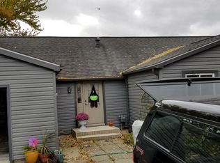 1818 S Riverside Dr, Au Gres, MI 48703
