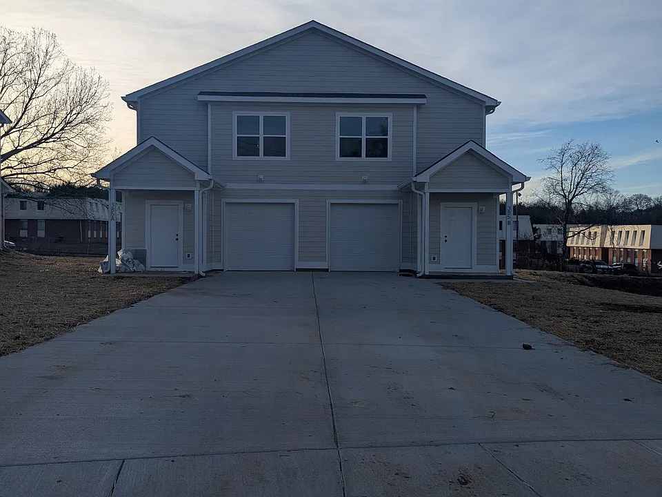 393 Armstrong St #B