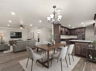 225 Cloudmont, Windcrest, TX 78239