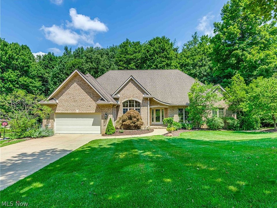 2637 Deer Ridge Run, Cuyahoga Falls, OH 44223 | Zillow