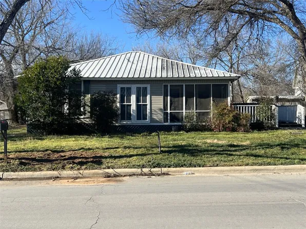 1207 W Frey St, Stephenville, TX 76401