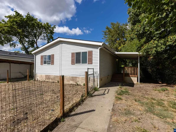 755 NE Circle Blvd Unit 67, Corvallis, OR 97330