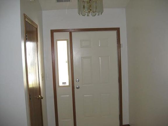 3rd image of 3023 Bowfield Way