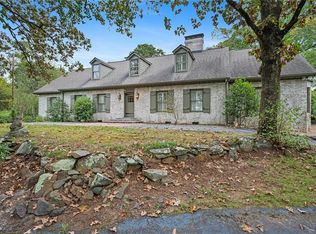 1550 Beaumont Dr NW, Kennesaw, GA 30152