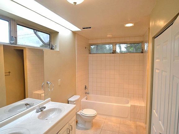 5th image of 58 NW 98th St