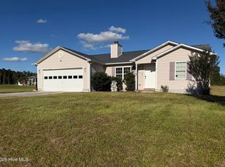 105 Starkys Creek Ct, Maysville, NC 28555