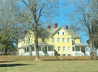 207 Barnhardt Cir, Fort Oglethorpe, GA 30742