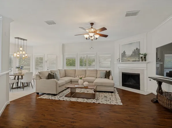 4405 Courtney Ln, Richardson, TX 75082