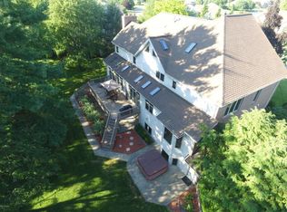 120 Bay Circle Dr, Holland, MI 49424