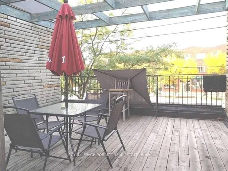 3295 Lake Shore Blvd W #A — Photo 7